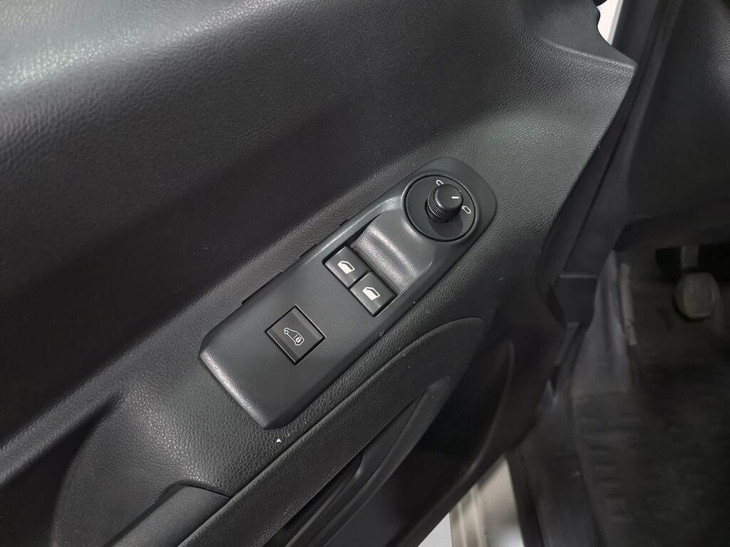 Peugeot Partner *PARTNER 1.5 BLUEHDI 100 PRO STANDARD 3P 600KG 12