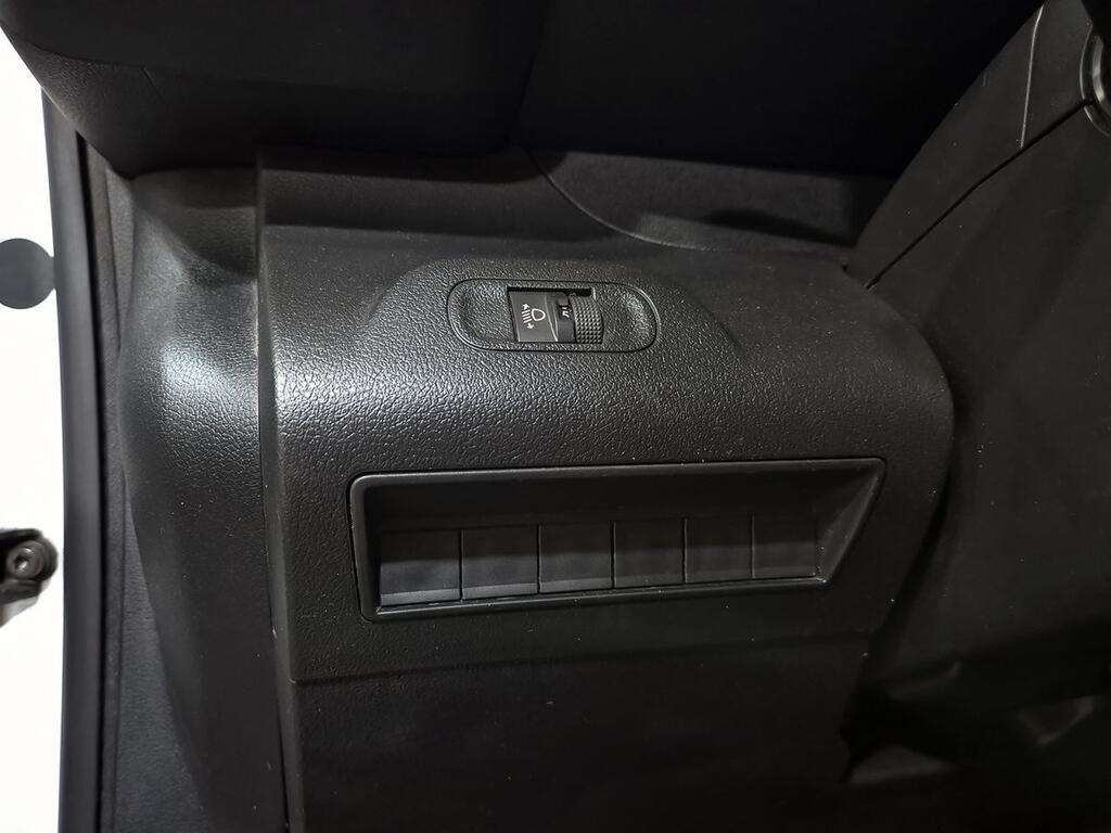 Peugeot Partner *PARTNER 1.5 BLUEHDI 100 PRO STANDARD 3P 600KG 13