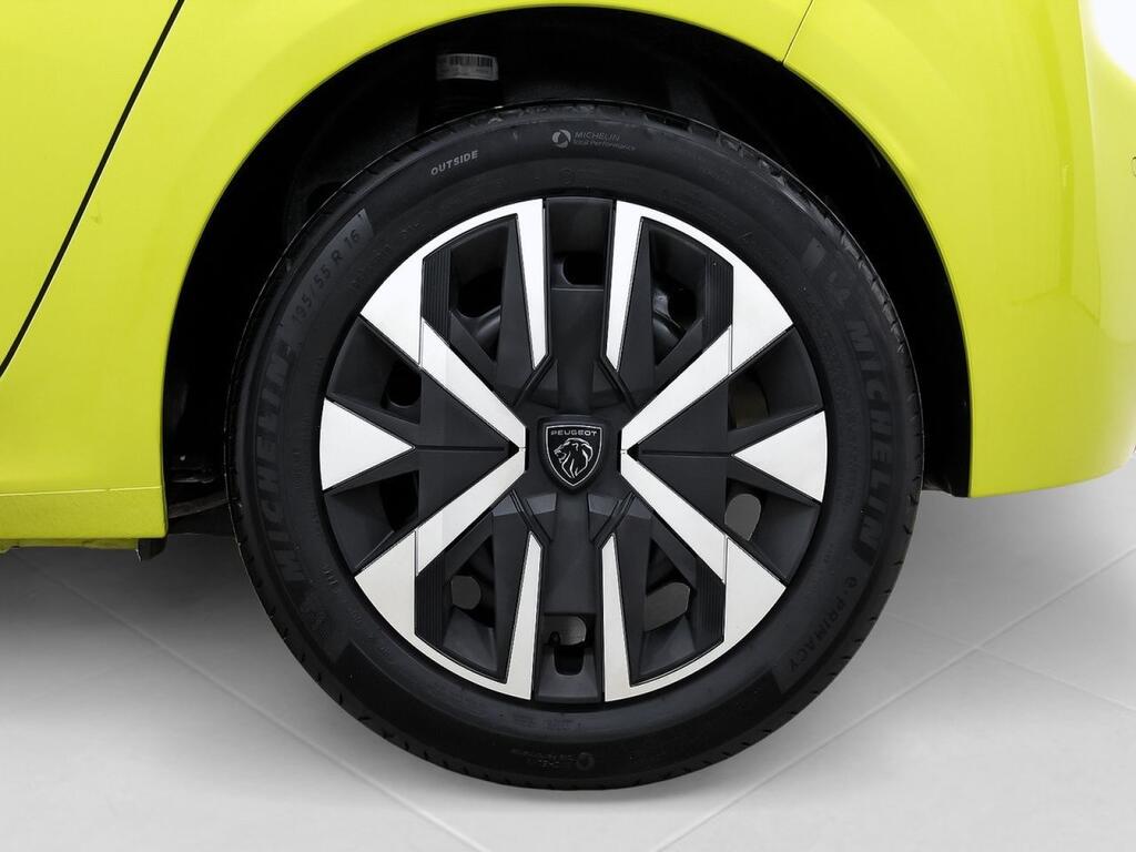 Peugeot 208 Active Puretech 100 11