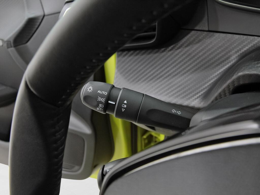 Peugeot 208 Active Puretech 100 16