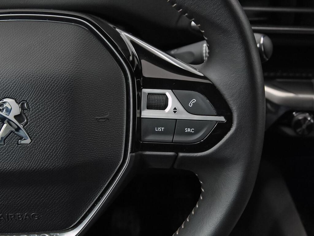 Peugeot 3008 1.2 PureTech 96KW S&S Allure Pack 20