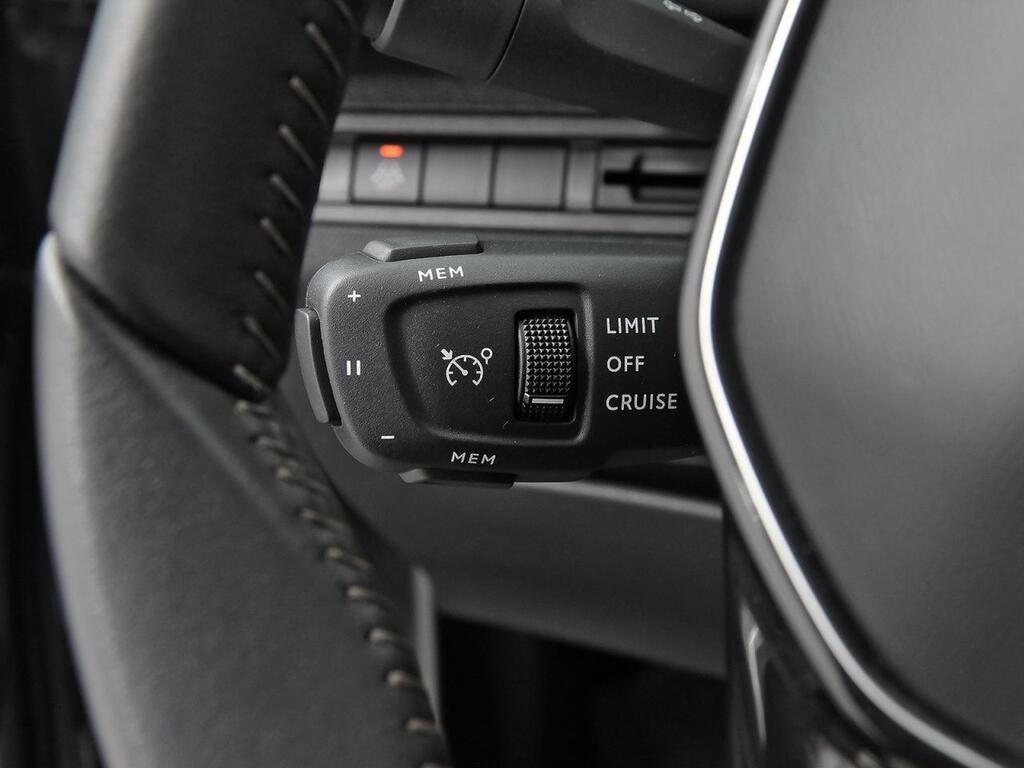 Peugeot 3008 1.2 PureTech 96KW S&S Allure Pack 17