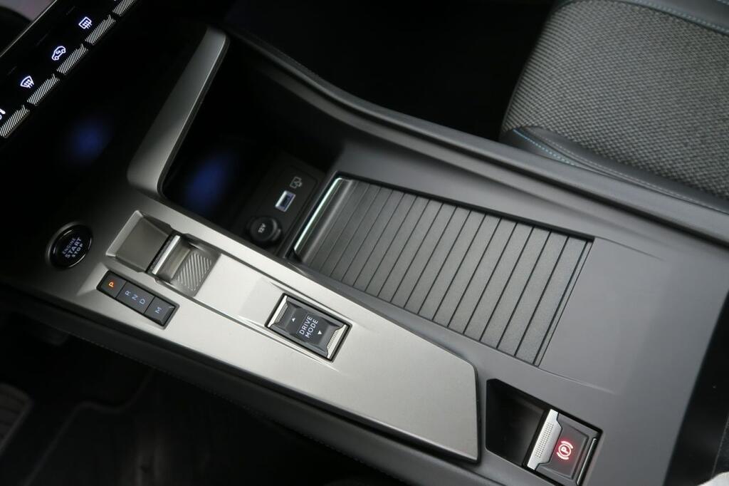 Peugeot 308 ALLURE PACK 1.2 PURETECH 130 CV EAT8 5P 10