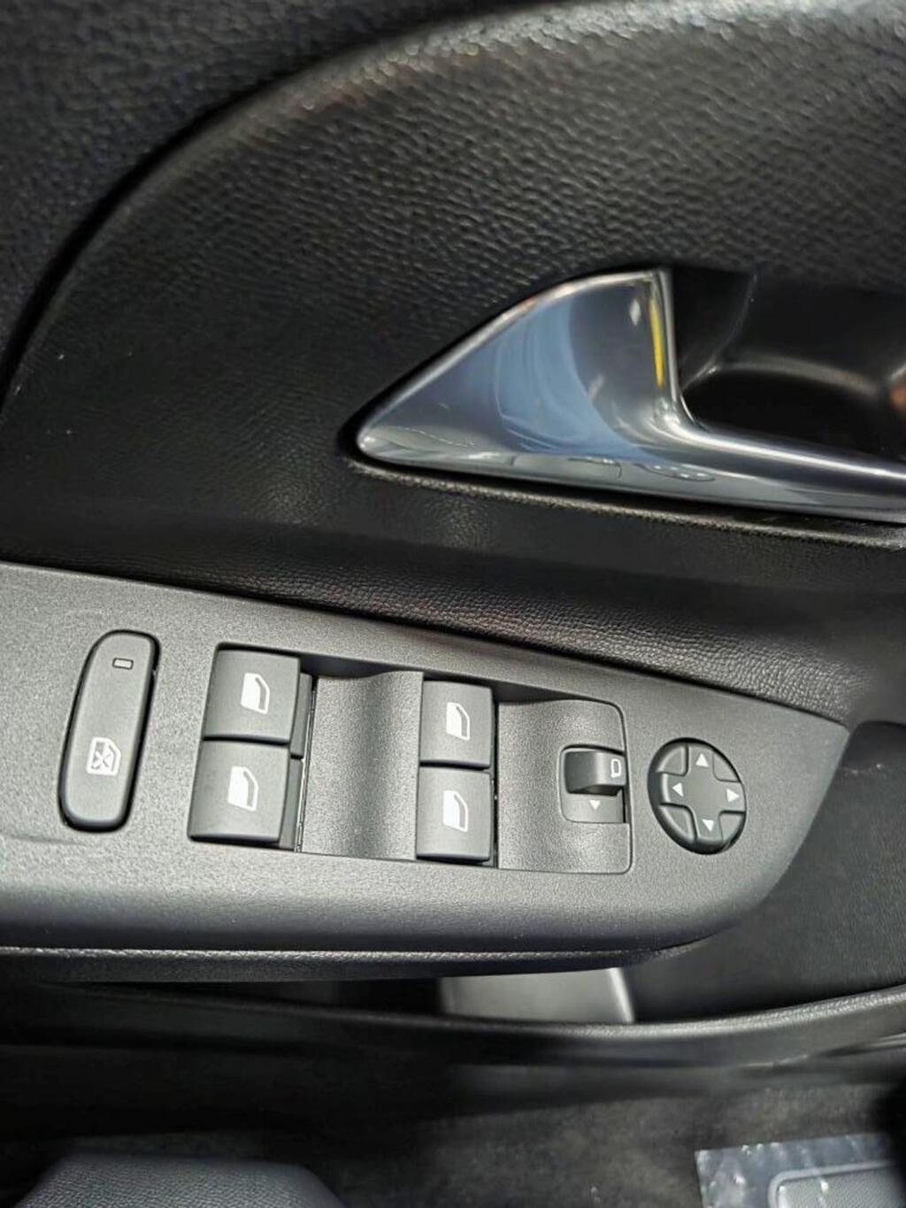 Opel Corsa GS 1.2T XHL MT6 S&S 100CV (74KW) 5P 19