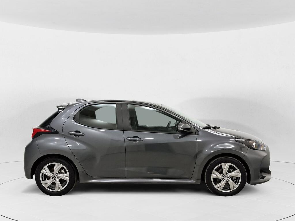 Toyota Yaris 1.5 120H Active Plus 3