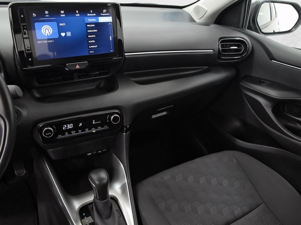 Toyota Yaris 1.5 120H Active Plus 12