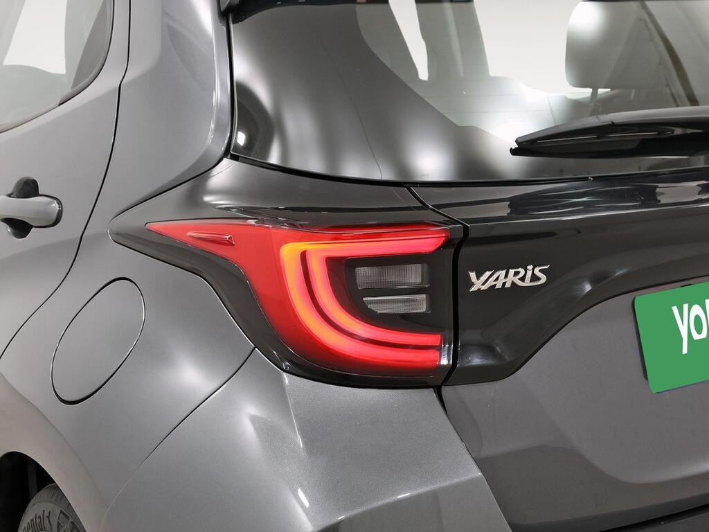 Toyota Yaris 1.5 120H Active Plus 30
