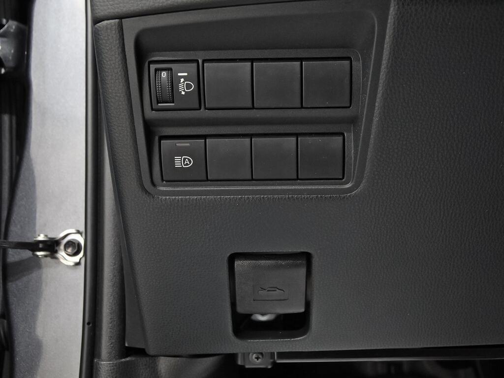 Toyota Yaris 1.5 120H Active Plus 14