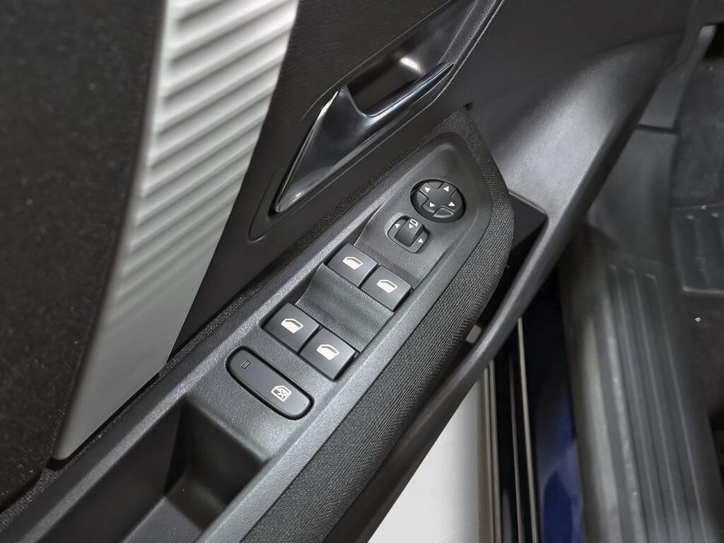 Citroën C4 Hybrid 145 ë-DCS6 Plus 12