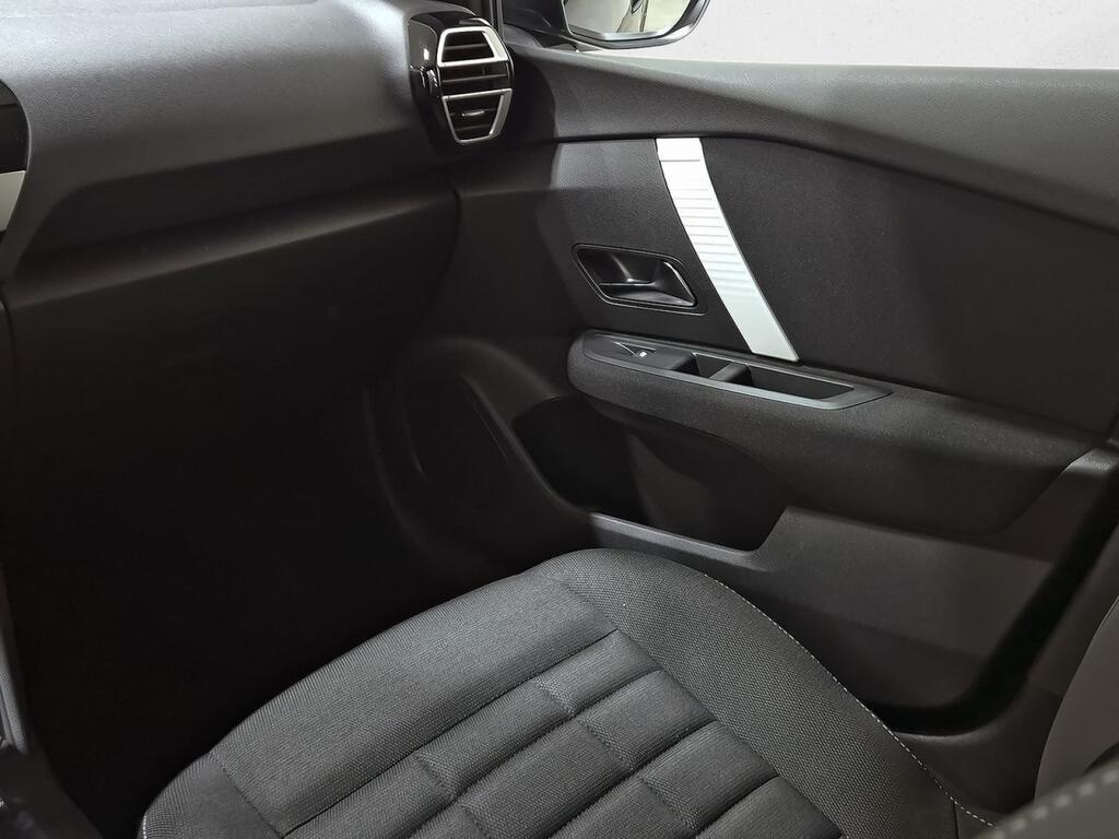 Citroën C4 Hybrid 145 ë-DCS6 Plus 29