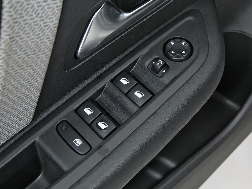 Citroën C4 BlueHDi 130 S&S EAT8 Shine 13