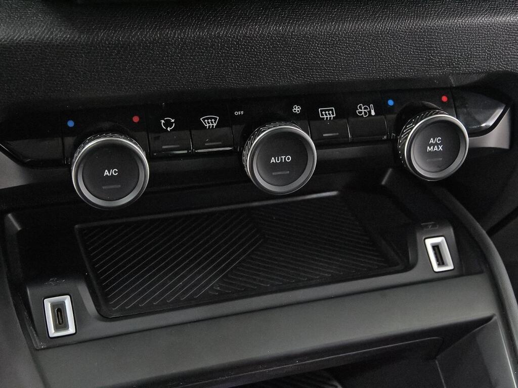 Citroën C4 BlueHDi 130 S&S EAT8 Shine 30