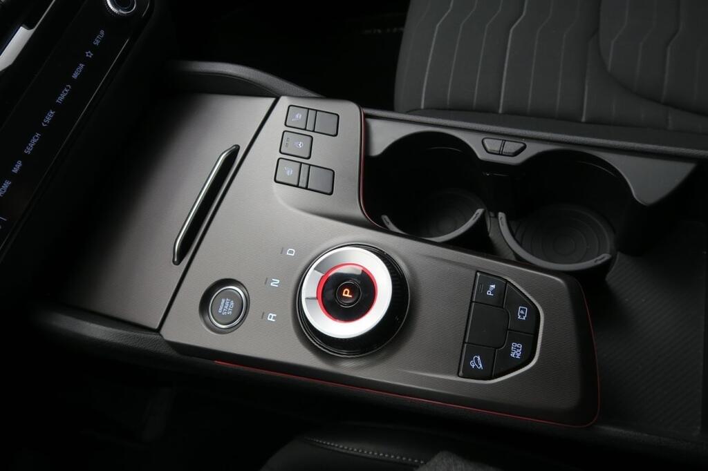 Kia Sportage SUV 1.6 T-GDI HEV TECH AUTO 215 5P 11