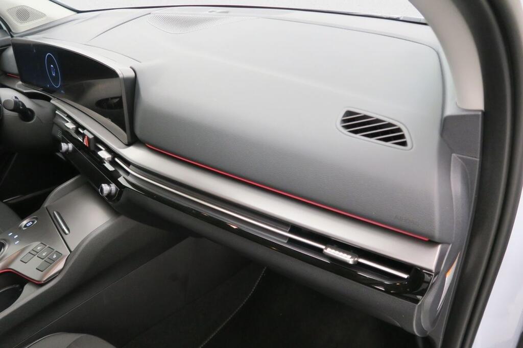 Kia Sportage SUV 1.6 T-GDI HEV TECH AUTO 215 5P 16