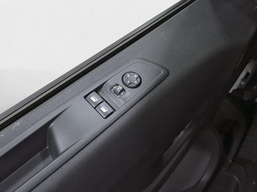 Peugeot Expert BEV FURGON 75KWH 136CV E-EXPERT STANDARD 4P 13