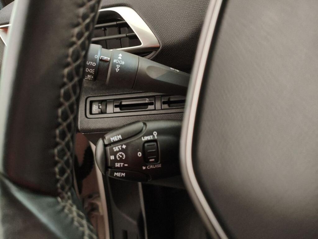 Peugeot 5008 ALLURE 1.5 BLUEHDI 130 CV S&S 5P 7 PLAZAS 9