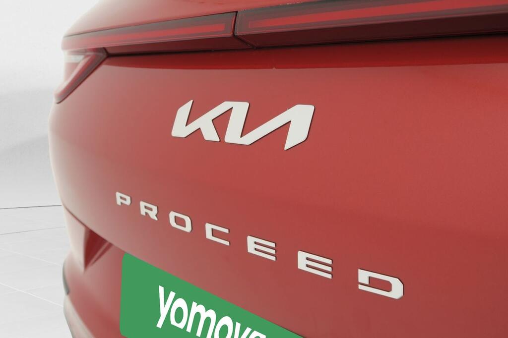 Kia Ceed Familiar 1.0 T-GDI 88KW GT LINE 120 5P 24