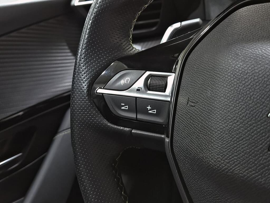 Peugeot 208 GT 1.2 PURETECH 130 CV EAT8 S&S 5P 18