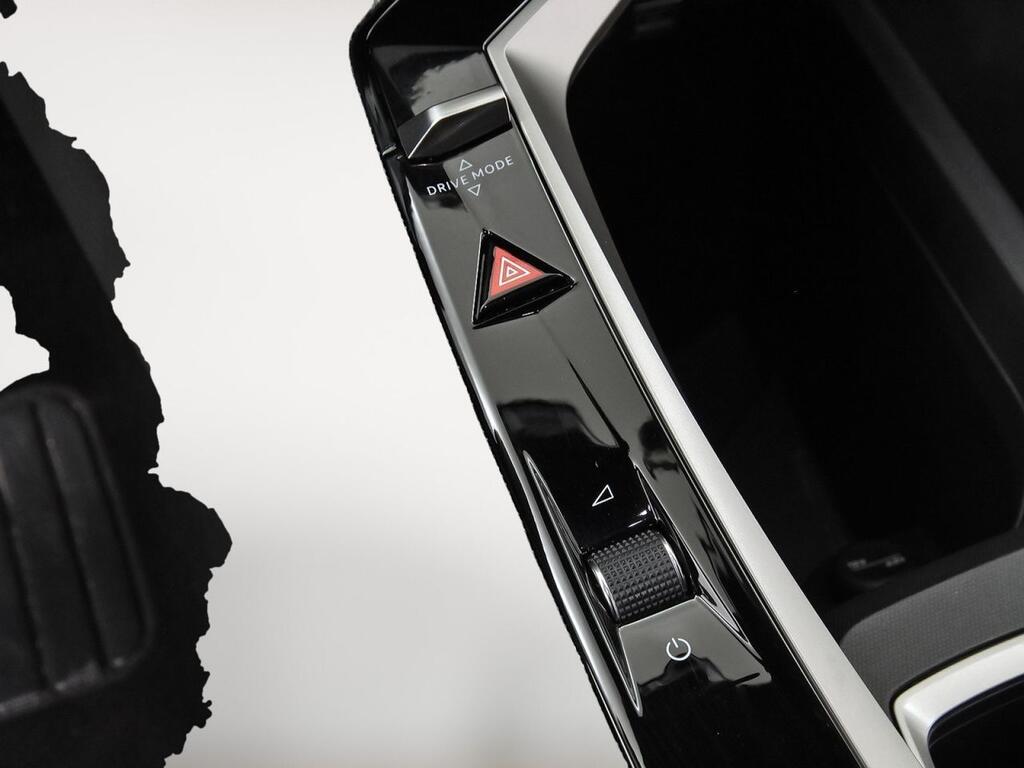 Peugeot 3008 Hybrid 1.2 100KW Allure eDCS6 33