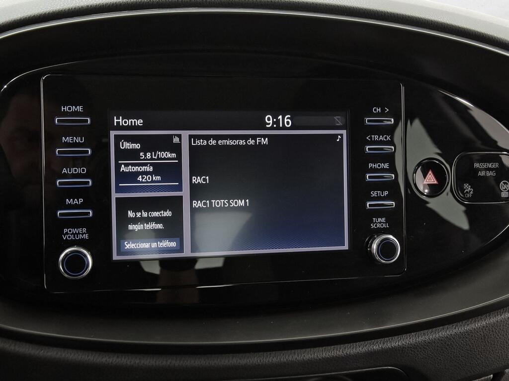 Toyota Aygo X Cross 1.0 VVT-I 72CV Play 18