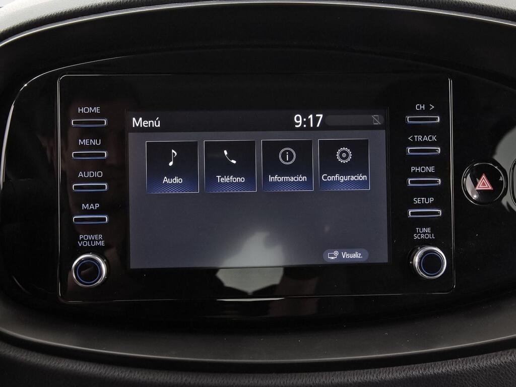 Toyota Aygo X Cross 1.0 VVT-I 72CV Play 19