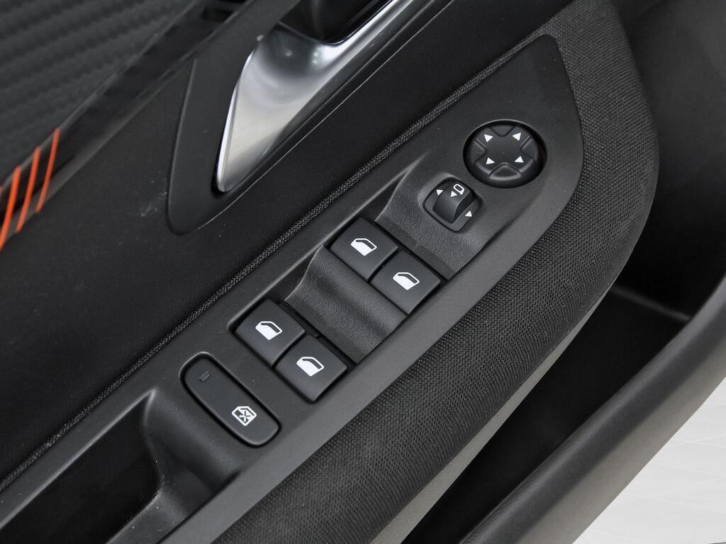 Peugeot 208 Active Puretech 75 13
