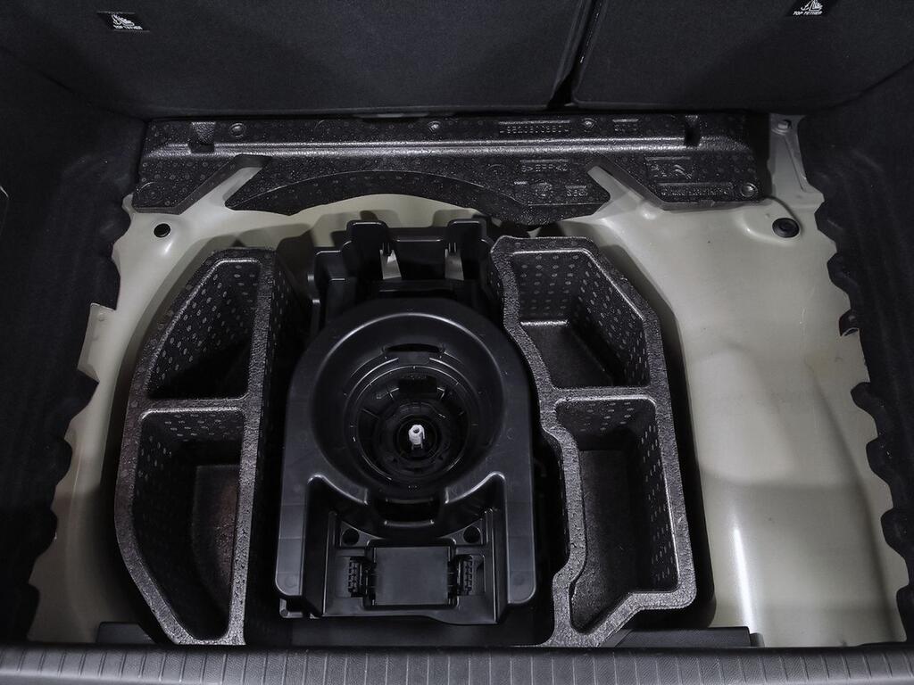 Peugeot 208 Active Puretech 75 32