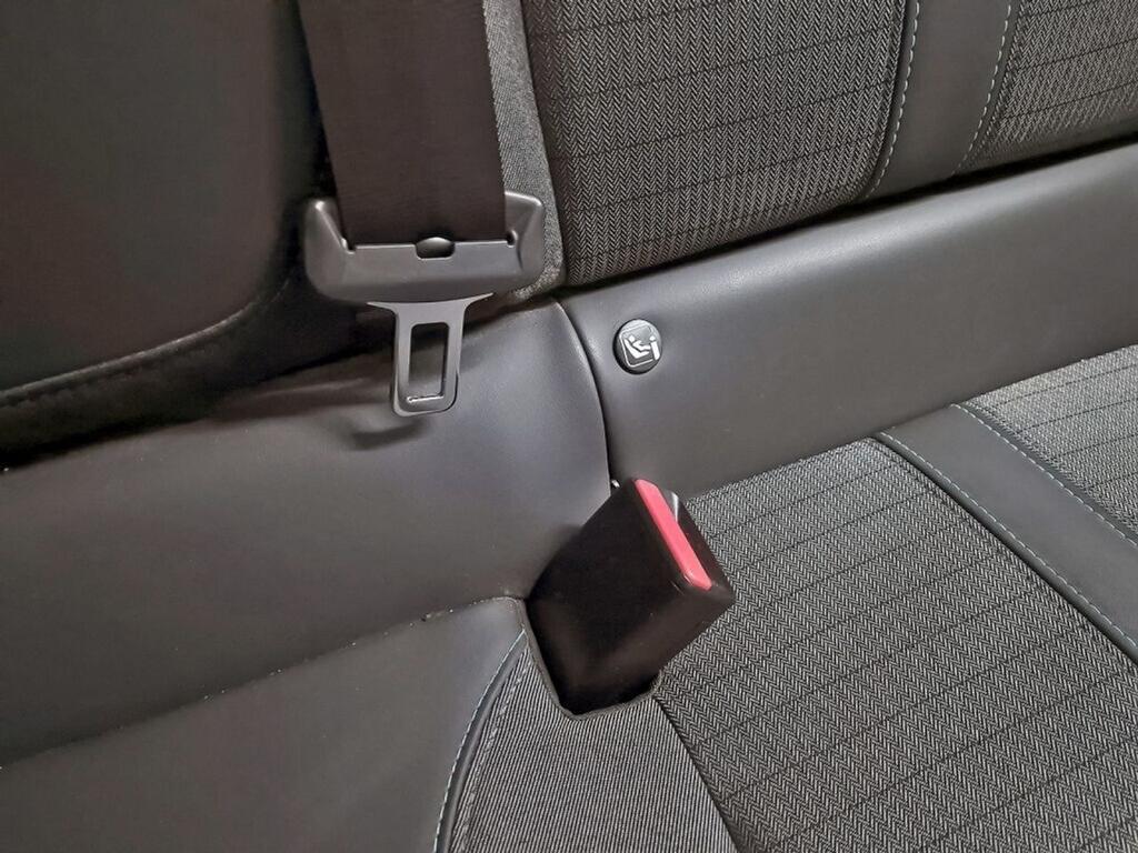 Peugeot 208 ALLURE 1.5 BLUEHDI 100CV S&S 6 VEL MAN 5P 31