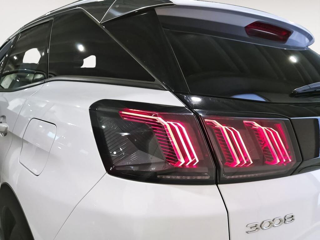 Peugeot 3008 Hybrid 225 e-EAT8 Allure Pack 35