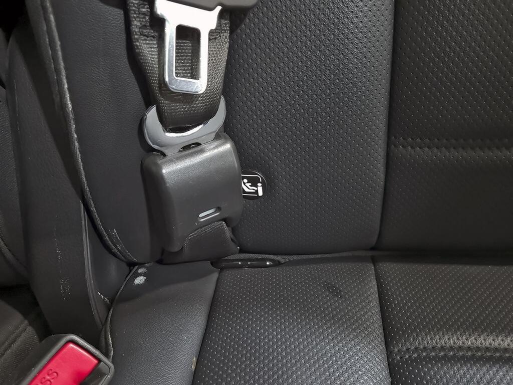 KGM Rexton PREMIUM 2.2 D22DTR 202 CV 4WD AUTO 5P 7 PLAZAS 33