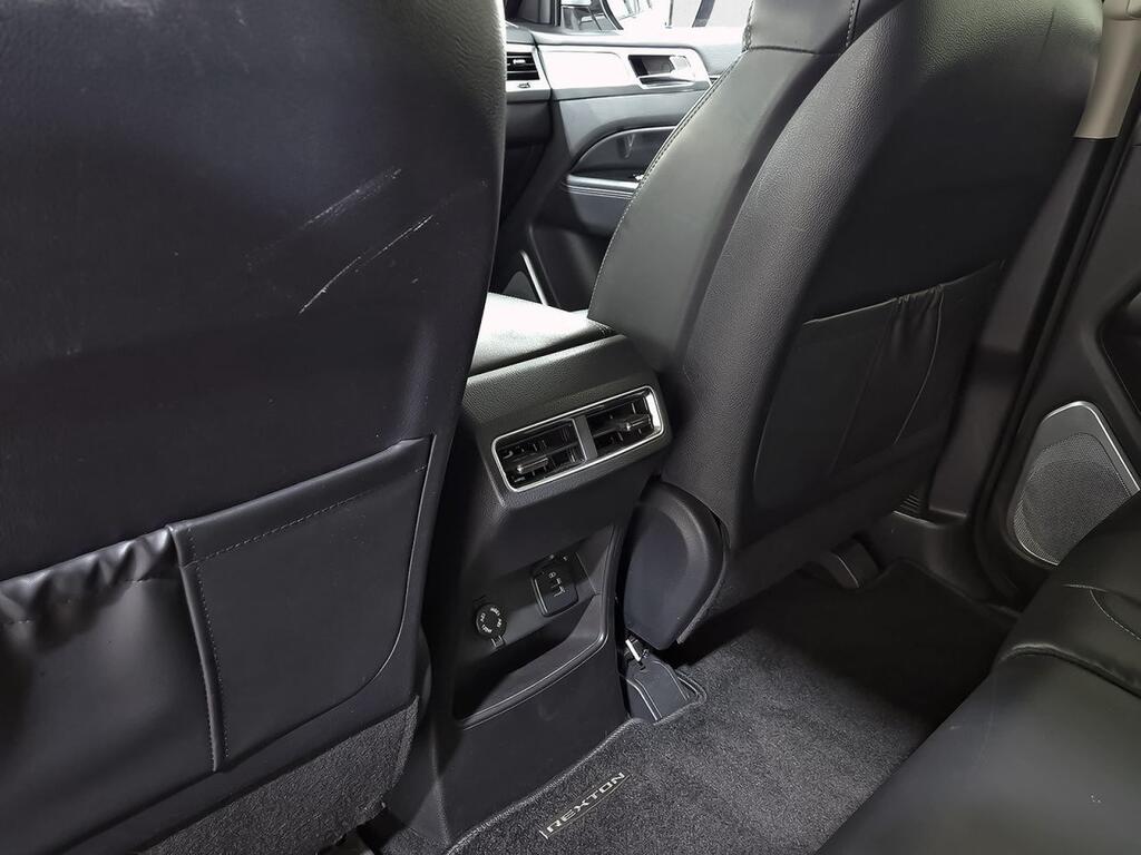 KGM Rexton PREMIUM 2.2 D22DTR 202 CV 4WD AUTO 5P 7 PLAZAS 34