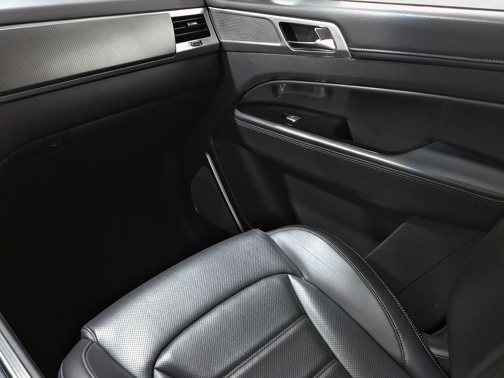 KGM Rexton PREMIUM 2.2 D22DTR 202 CV 4WD AUTO 5P 7 PLAZAS 32