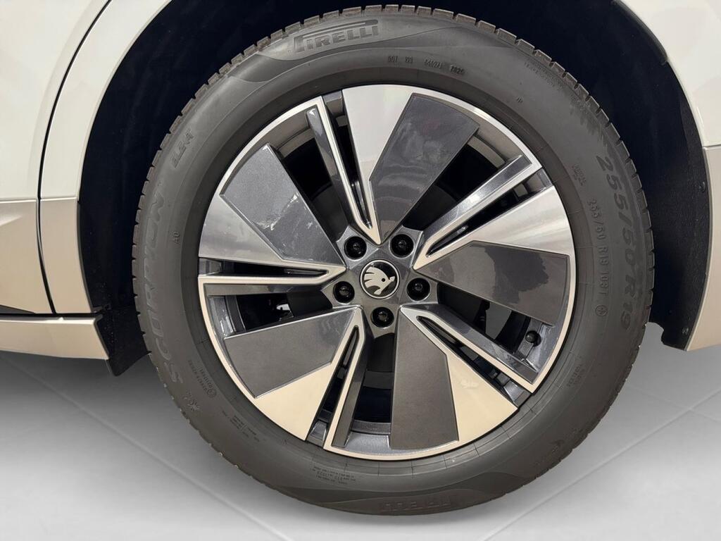 Skoda Enyaq 85 210 kW ( CV) 82 kWh (77 kwh neta) 8