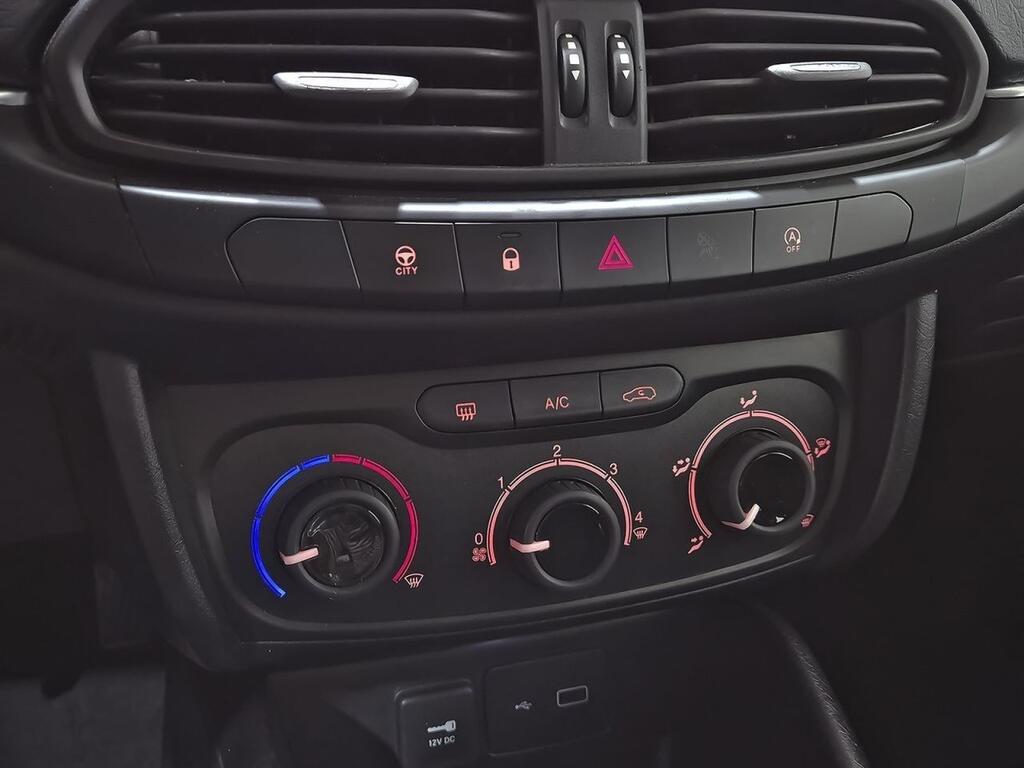 Fiat Tipo 5P 1.3 Multijet 70kW (95CV) Mirror 22