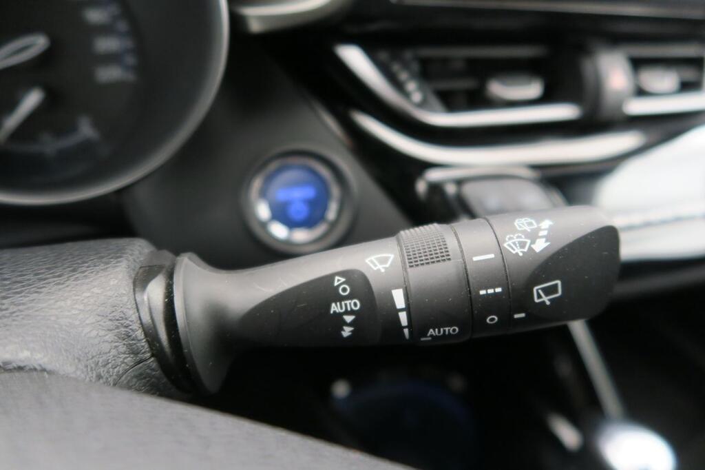 Toyota C-HR ADVANCE 2.0 VVT I-HYBRID 184 CV AUTO 5P 17