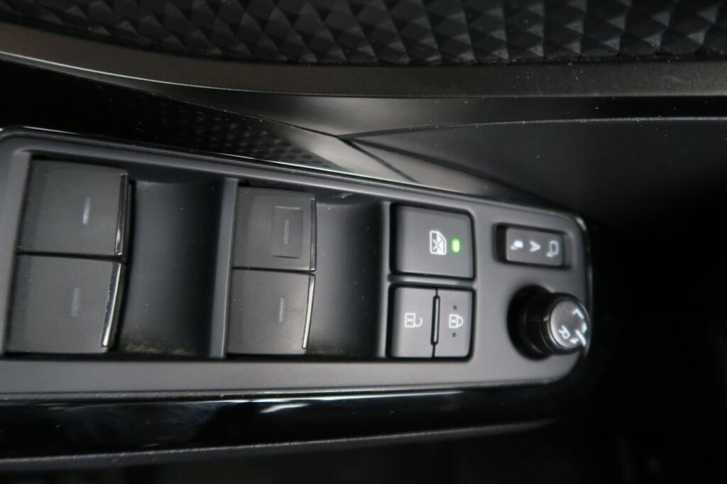 Toyota C-HR ADVANCE 2.0 VVT I-HYBRID 184 CV AUTO 5P 15