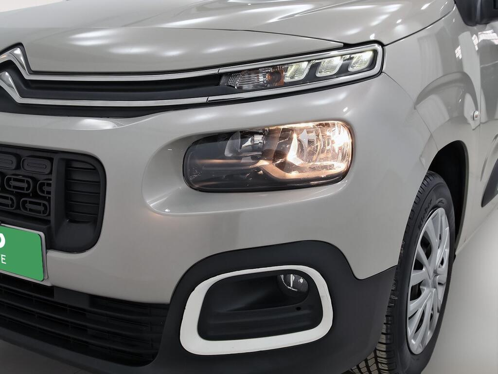 Citroën Berlingo Talla M PureTech 110 S&S FEEL 31