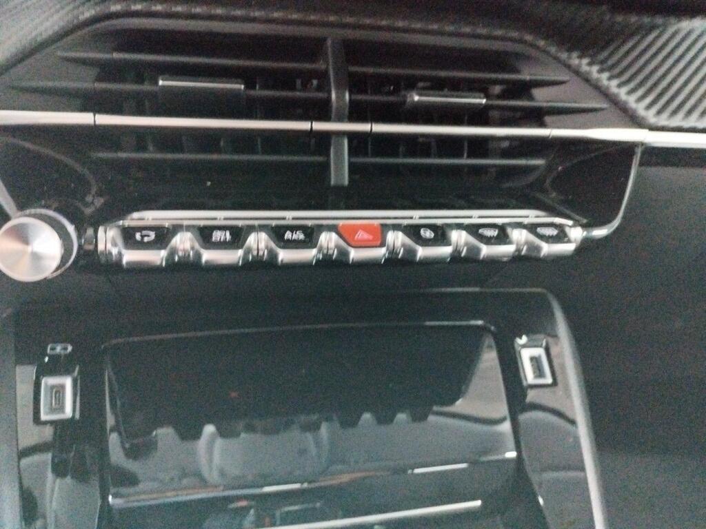 Peugeot 208 Eléctrico Allure 14