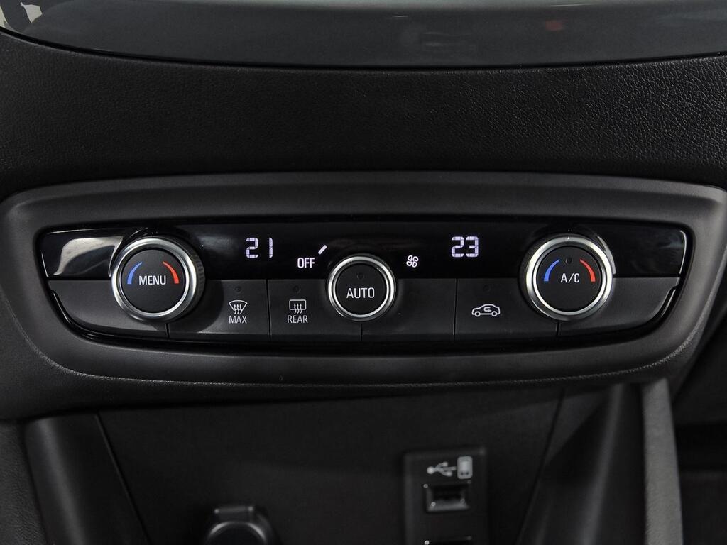 Opel CrossLand 1.5D 81kW (110CV) Elegance 23