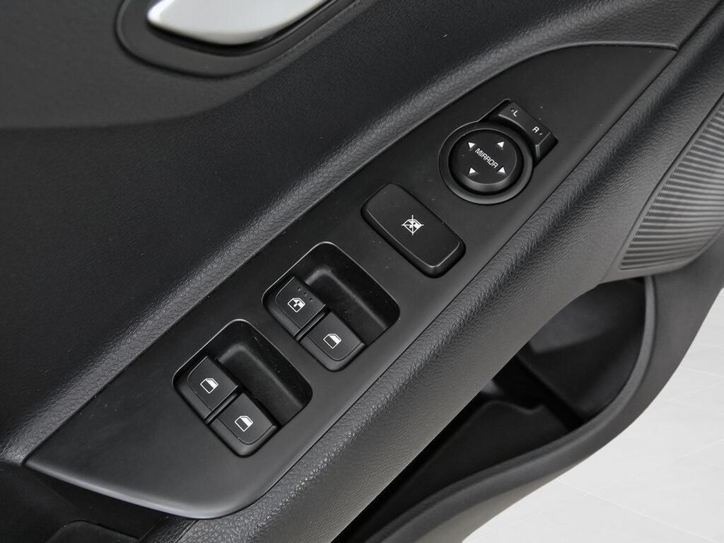 Kia Rio 1.2 DPi 62kW (84CV) Concept 12