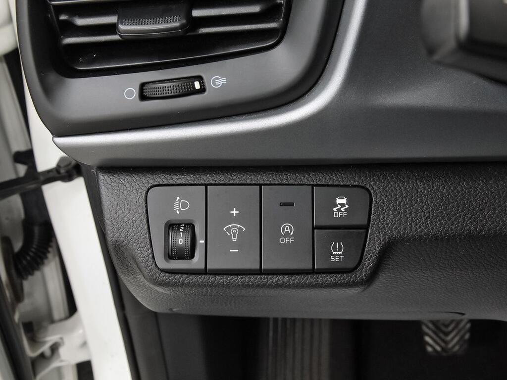 Kia Rio 1.2 DPi 62kW (84CV) Concept 13