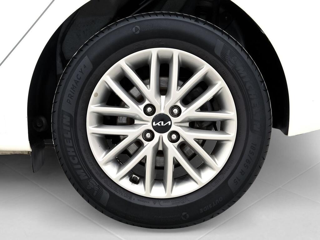 Kia Rio 1.2 DPi 62kW (84CV) Concept 10