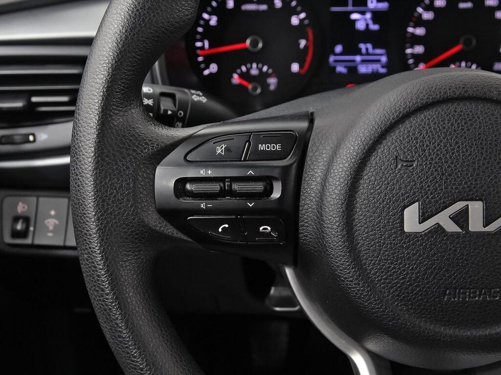 Kia Rio 1.2 DPi 62kW (84CV) Concept 17
