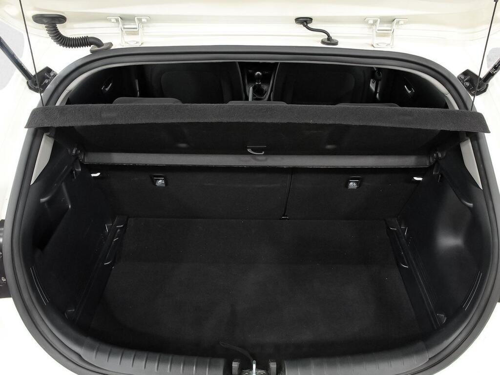 Kia Rio 1.2 DPi 62kW (84CV) Concept 9