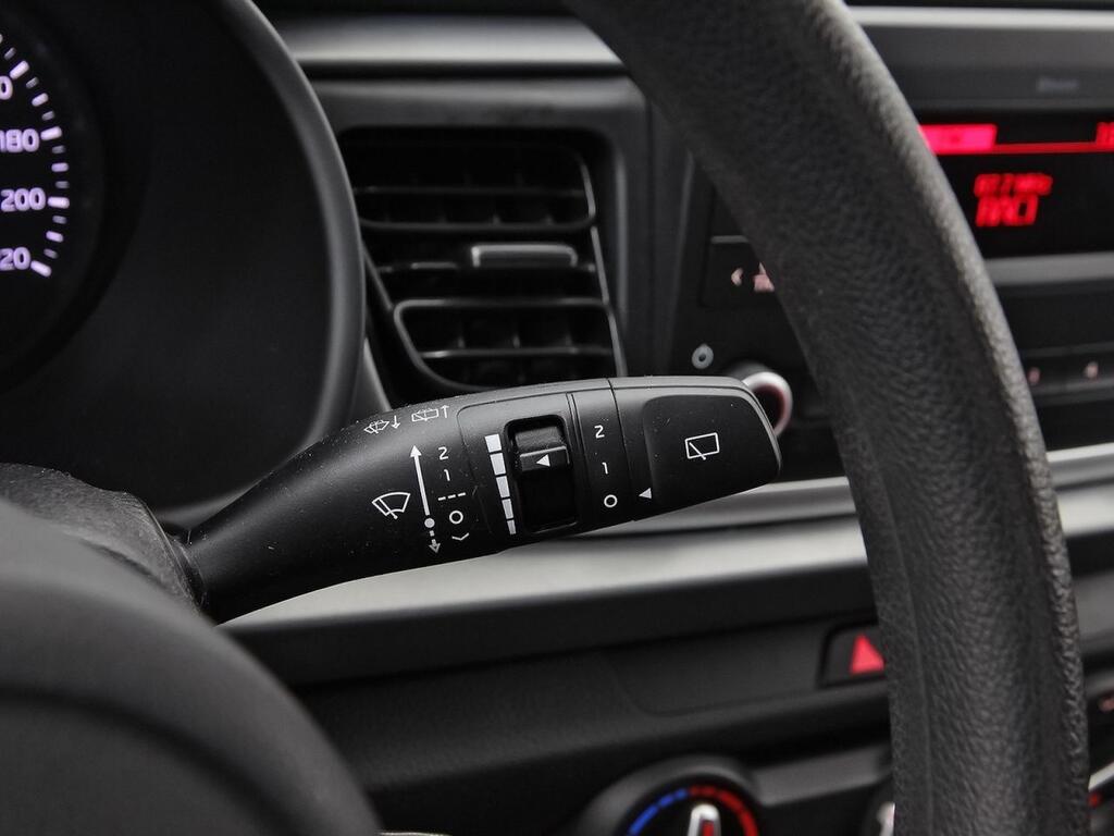 Kia Rio 1.2 DPi 62kW (84CV) Concept 16