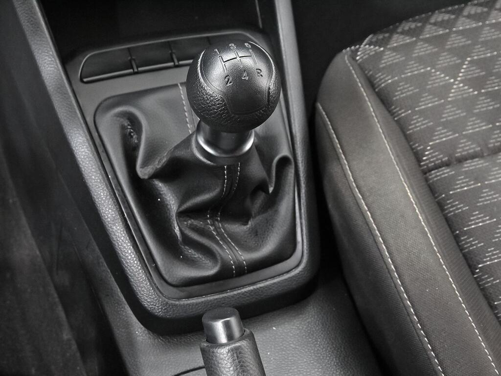 Kia Rio 1.2 DPi 62kW (84CV) Concept 22