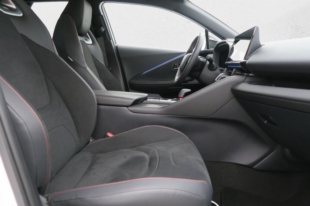 Toyota C-HR GR SPORT 2.0 PHEV 223 CV CVT 5P 18