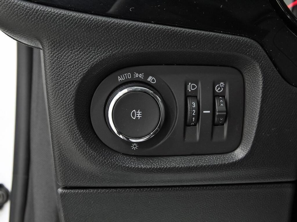 Opel Corsa 1.2 XEL 55kW (75CV) Edition 14