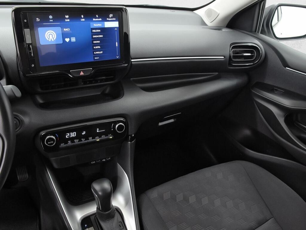 Toyota Yaris Cross 1.5 120H Active Plus 11