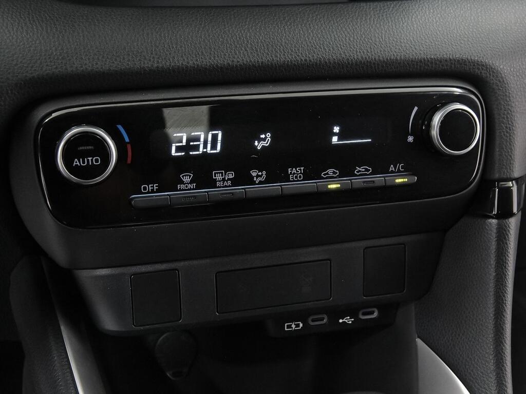 Toyota Yaris Cross 1.5 120H Active Plus 23